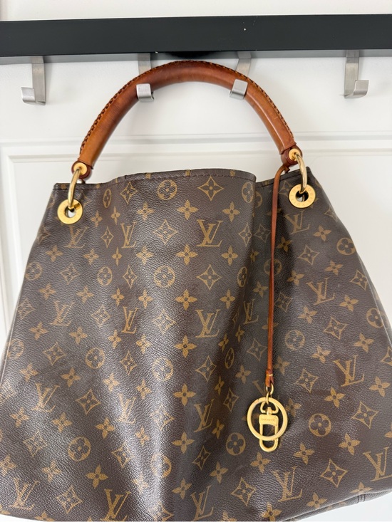 Louis Vuitton Handbags - Louis Vuitton Monogram Canvas Shoulder Hobo with Gold Hardware